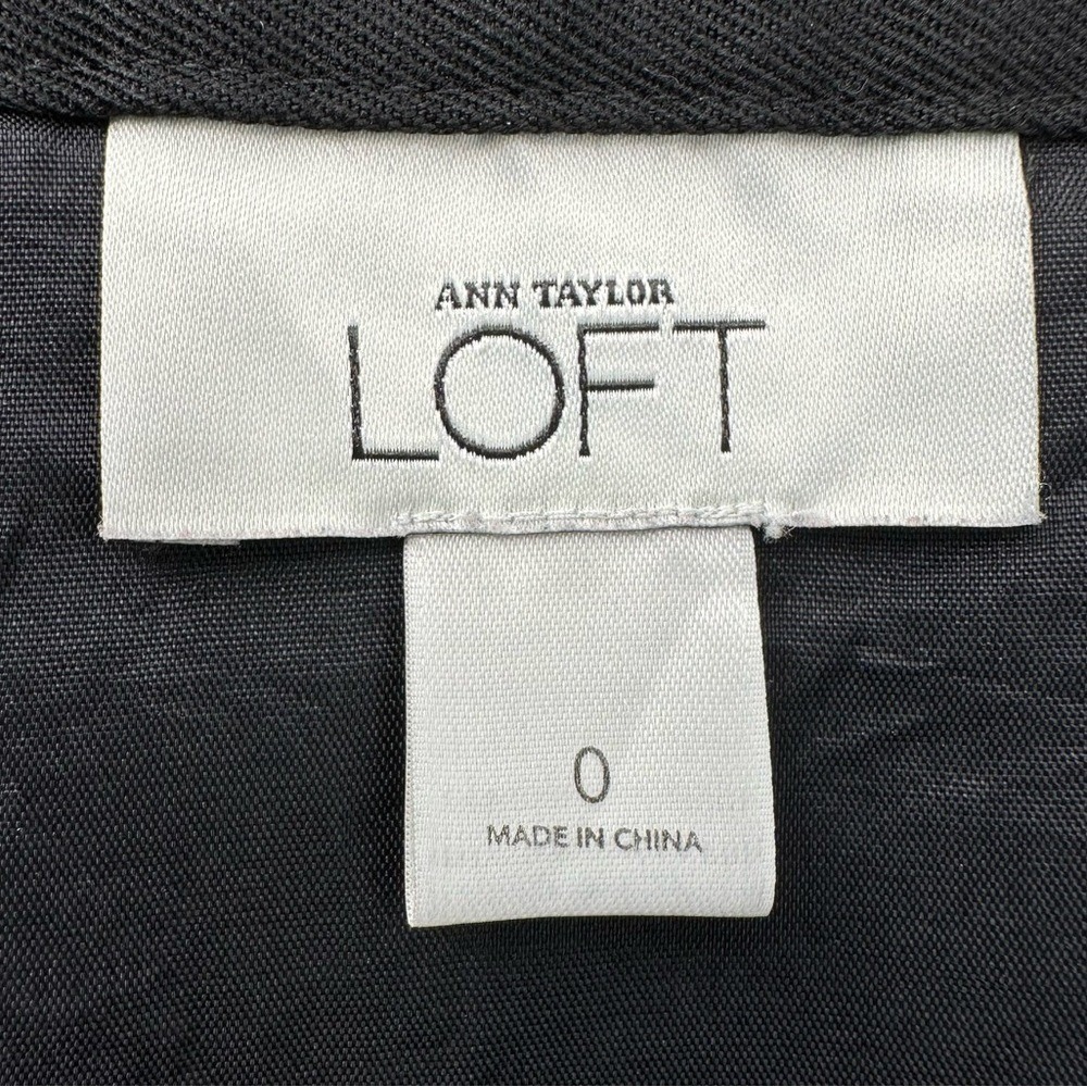 Ann Taylor LOFT A-Line Skirt Pleated Black Embroidered HemWomen's Size 0 - Picture 4 of 8